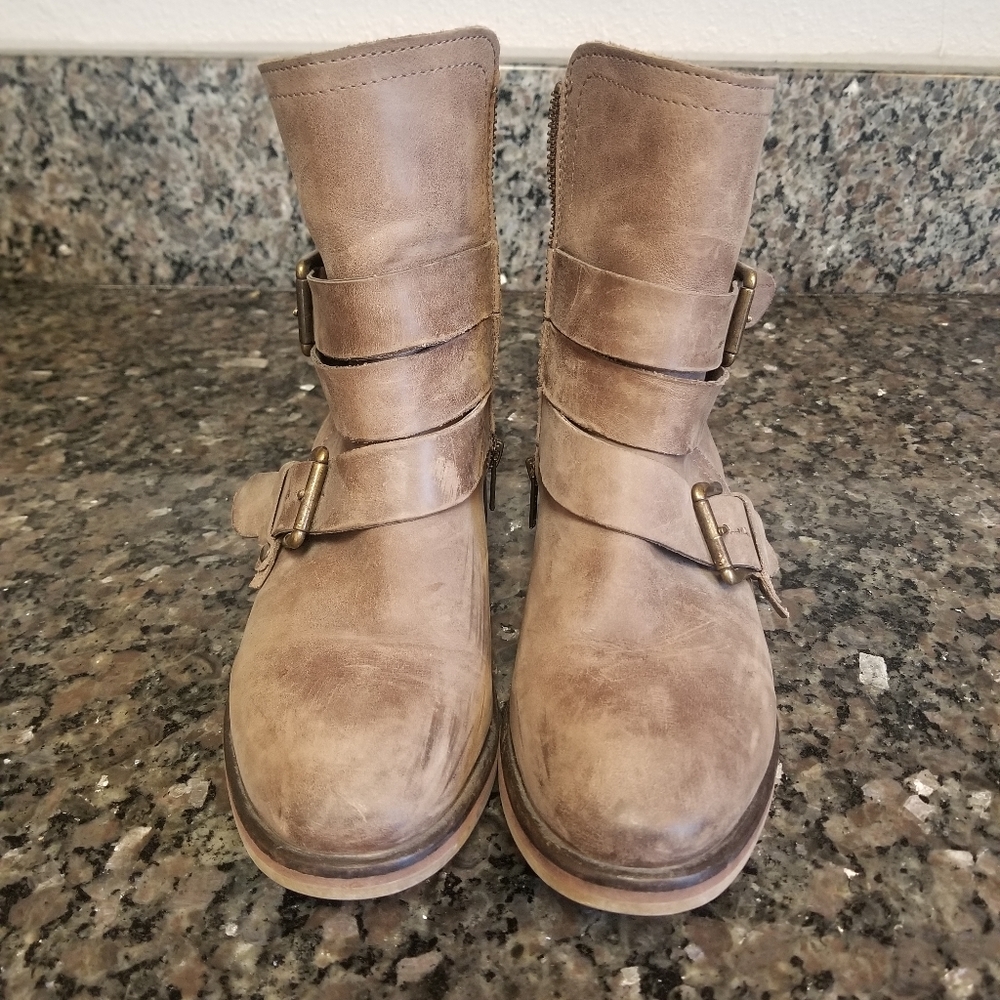 Boots/Booties